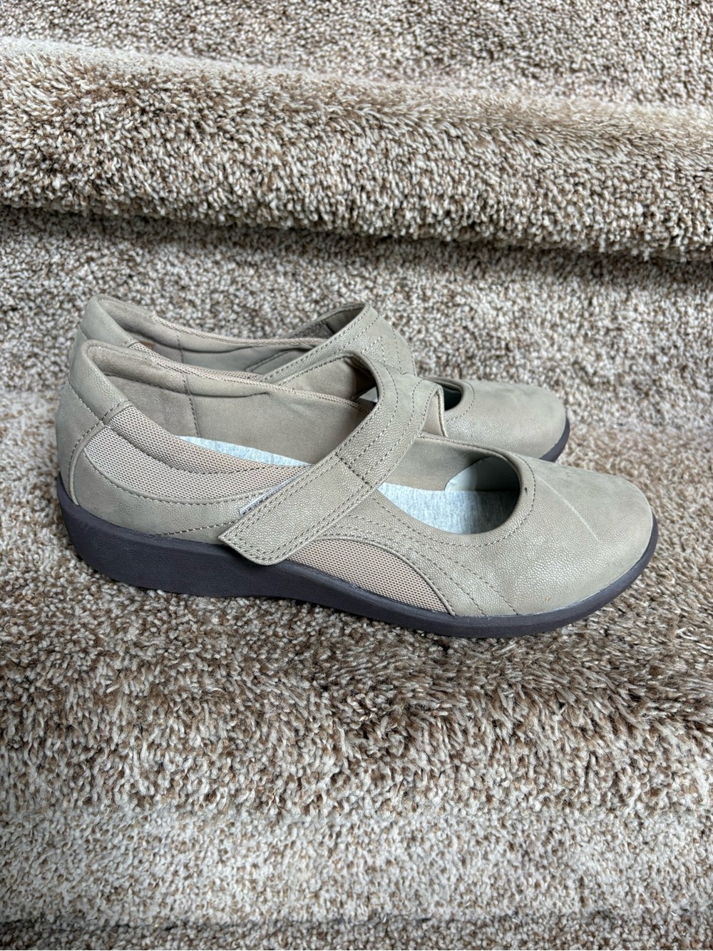 Clark’s Women’s Gray Comfort Mary Jane Flats in Taupe